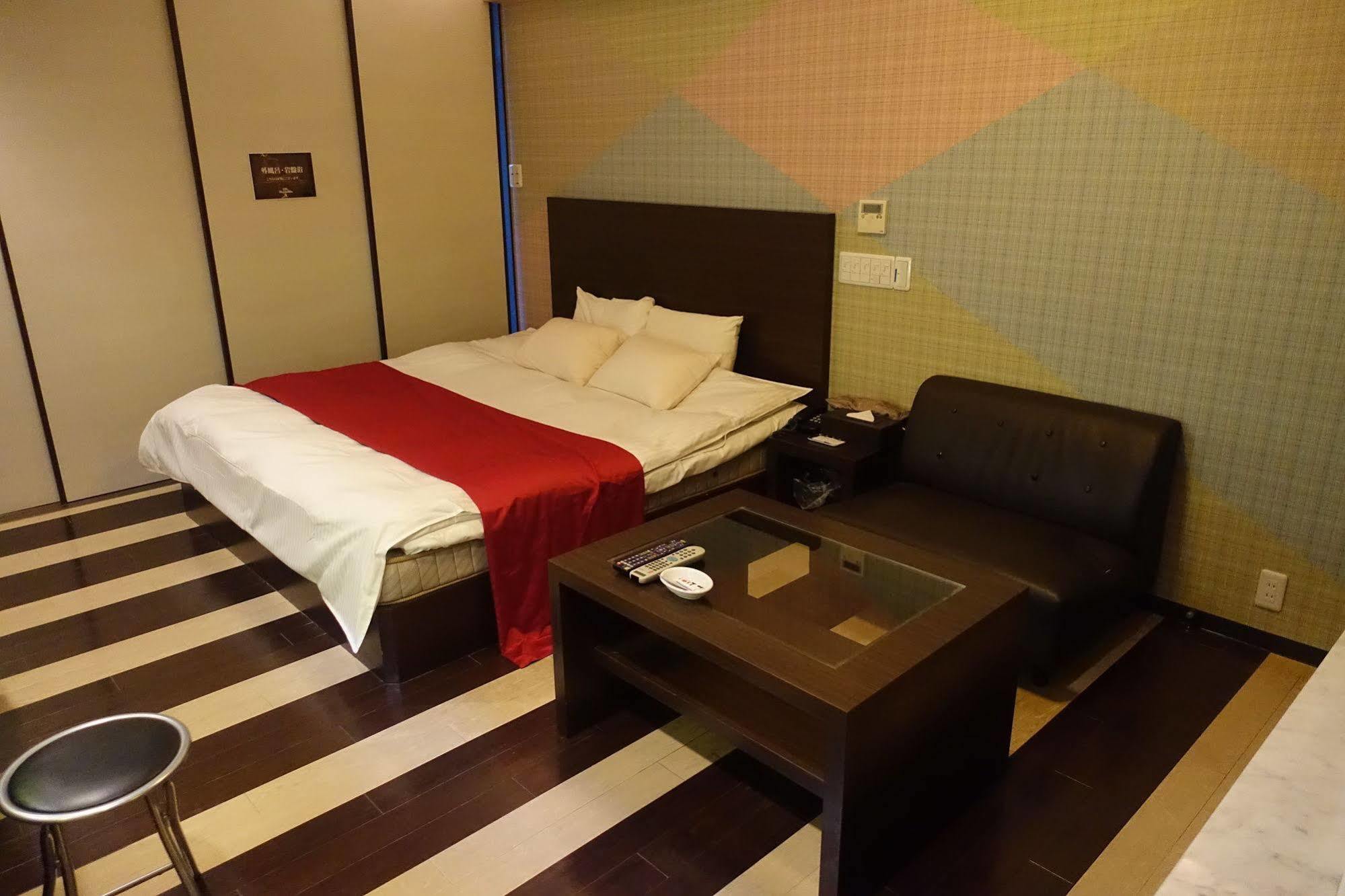 ホテル ポルト 男塾ホテルグループ (Adults Only) Himeji Eksteriør bilde